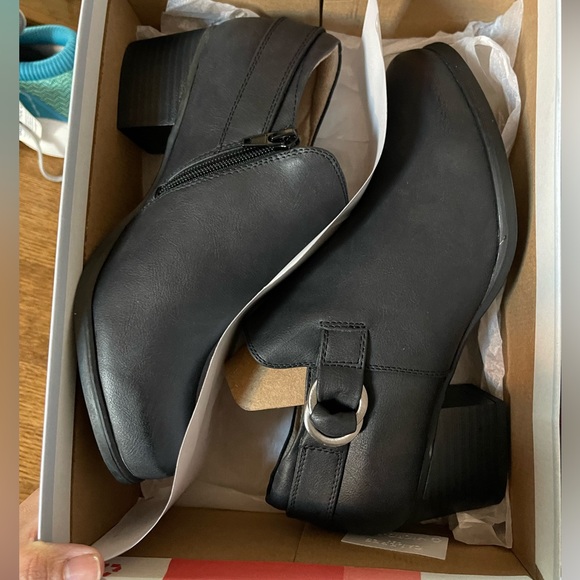 SOUL Naturalizer Candie Women’s Ankle Boots 9.5W New - Picture 2 of 12